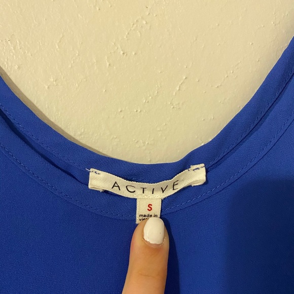 3for$20 royal blue flowy tank - Picture 4 of 5